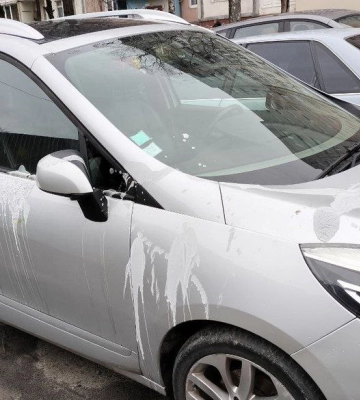 Кислотою облили авто людини, яка відроджує спідвей у Рівному