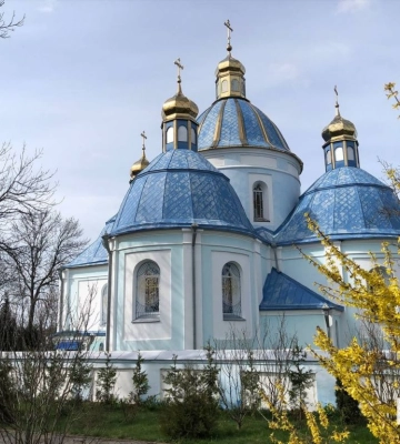 Нововолинська громада заборонила діяльність УПЦ МП