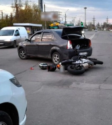 У Полтаві сталася ДТП: ушпиталили водія мотоцикла