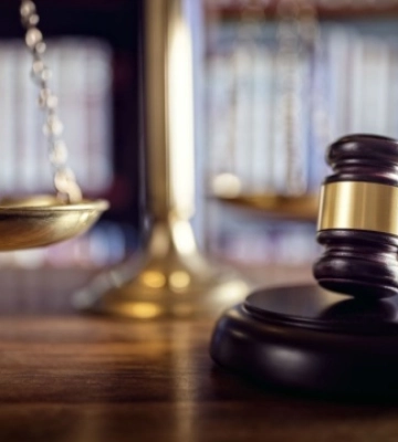 На Київщині судитимуть матір та її співмешканця за сексуальне насильство над трьома дітьми