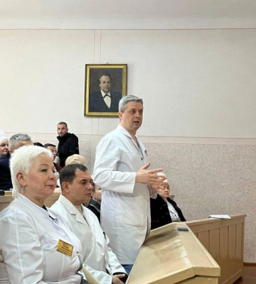 Дмитро Разумков відвідав Чернівецьку обласну лікарню