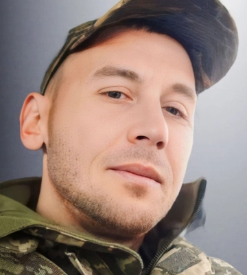 Попри поранення, повернувся на фронт: у Львові прощатимуться з Володимиром Гривнаком