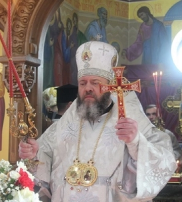 У Луцькій цвинтарній церкві освятили нові розписи 