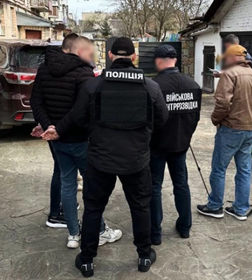 Тернопільські поліцейські викрили ще одну схему незаконного «переправлення» військовозобов’язаних через кордон
