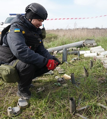 У Харківській області майже вдвічі збільшили кількість піротехнічних розрахунків ДСНС 