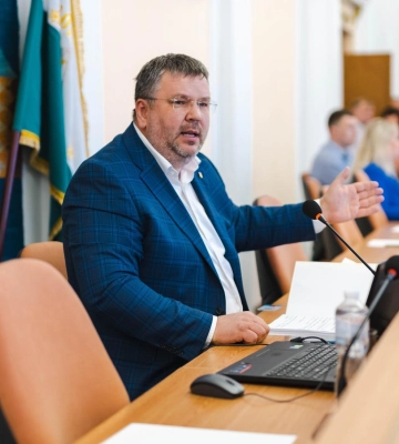 У Полтаві секретар міськради переніс сесію