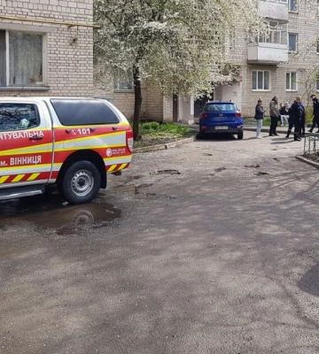 У Вінниці трирічна дитина випала з вікна шостого поверху