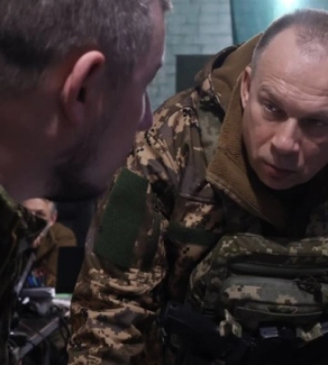 ЗСУ стримують натиск у Бахмуті, куди ворог кинув найбільшу кількість сил — Сирський