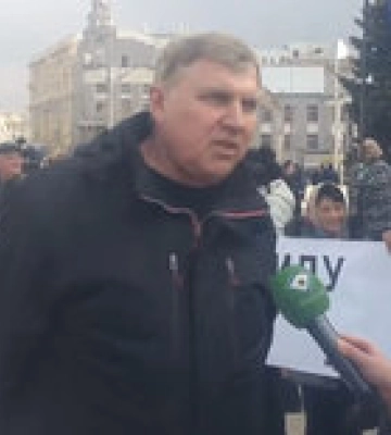 Эск-нардеп раздавал в Харьковской области &quot;агитки&quot; в поддержку РФ: ему объявили подозрение
