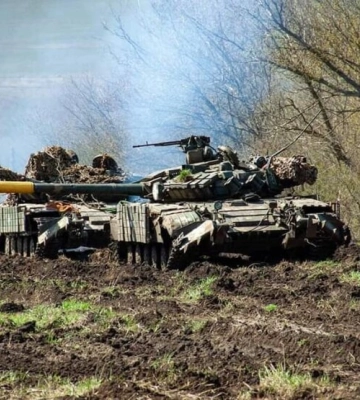 Найзапекліші бої ведуться за Бахмут та Мар’їнку, - Генштаб