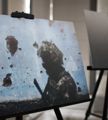 У Покровську на Донеччині відкрили фотовиставку про Соледар
