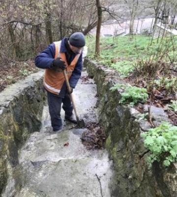 У Житомирі через підвищення рівня води прочистили понад 127 решіток та колодязів