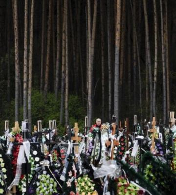 У Києві на поминальні дні запрацюють додаткові маршрути