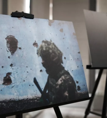 У Покровську на Донеччині відкрили фотовиставку про Соледар
