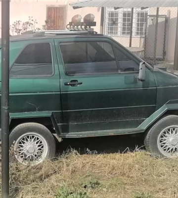 В Україні позашляховик ЛуАЗ зхрестили з Volkswagen Golf