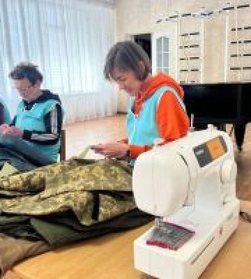 Заклади освіти перетворилися на волонтерські центри