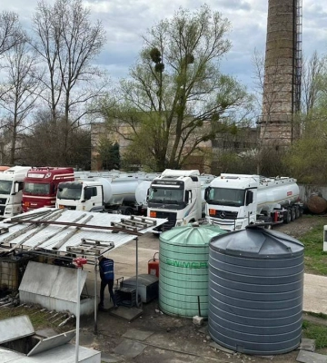 Обшуки у Києві та області: виявлено масштабну мережу збуту контрафактного пального (фото, відео)