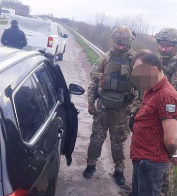 На Рівненщині поліція затримала трьох наркодилерів