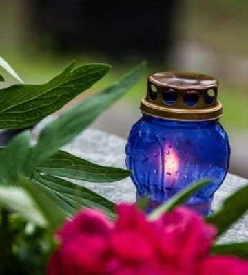 Це може бути небезпечно. Мешканців Дніпропетровщиини просять не ходити на кладовища