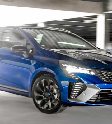 Компанія Renault представила новий Clio 2024 з бензиновим, дизельним, газовим двигунами та гібридом