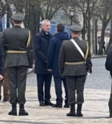 Генсек НАТО Єнс Столтенберг прибув до Києва