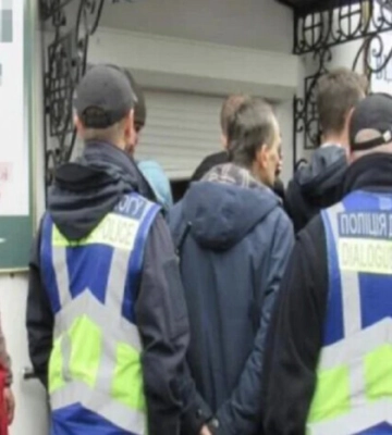 Стычки в Лавре: полиция задержала злоумышленников, что незаконно проникли в святыню