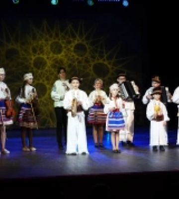 В Ужгороді відбувся концерт на підтримку українських захисників &quot;Діти Закарпаття — воїнам ЗСУ&quot;