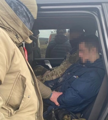 Ухилянти у гідрокостюмах утікали через річку до Молдови