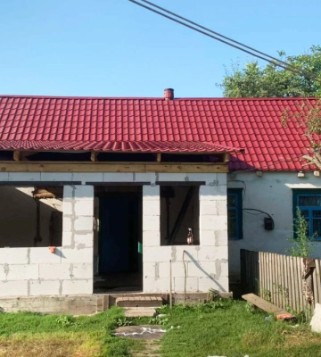 Понад 100 задоволених клієнтів: хто на Житомирщині оновлює та будує дахи «не за всі гроші»