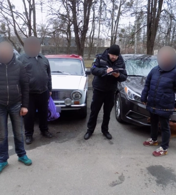 У Сумах оперативники поліції викрили крадія автомобільних акумуляторів