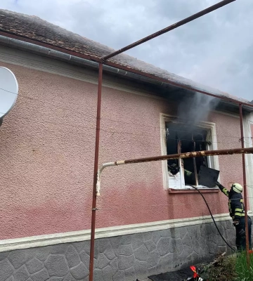 У Мукачеві горів житловий будинок