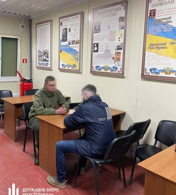 Офіцеру, який знущався з військового в Івано-Франківську, повідомили про підозру