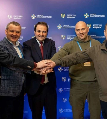 Керівники Дніпра та області взяли участь у Міжнародному саміті міст та регіонів, що відбувся в Києві