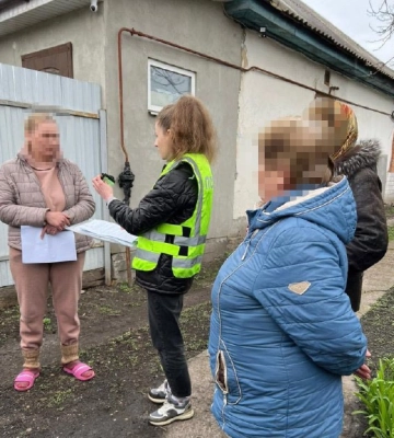 Продавали чужі квартири за підробленими документами: У Києві викрито банду аферистів (ФОТО)