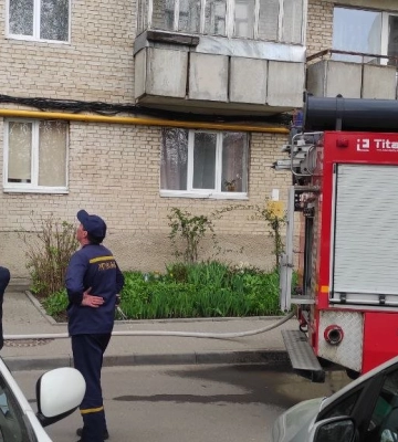 У Луцьку сталась пожежа в багатоквартирному будинку: власники не вимкнули праску