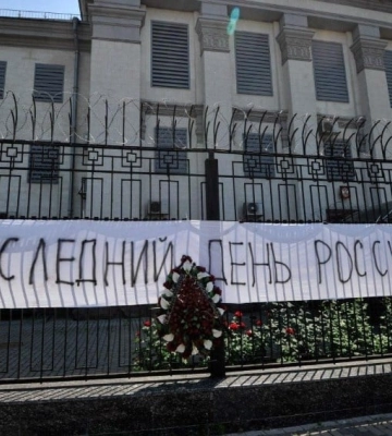 Киевсовет намерен расторгнуть договор аренды земли с посольством РФ, – Кличко