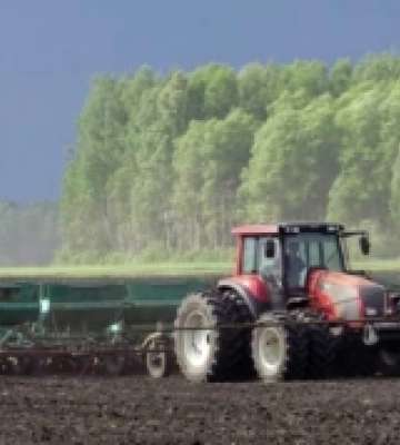 Аграрії Рівненщини прискорюють весняний посів
