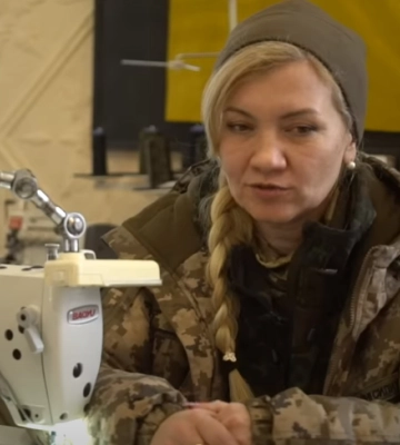 &quot;Здали місцеві&quot;: військова розповіла, як виходили з Маріуполя та потрапили в полон