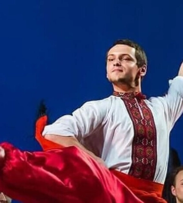В бою погиб артист балета Одесской оперы Ростислав Янчишен