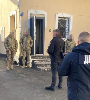 ГБР раскрыло схему &quot;боевых доплат&quot; на Ровенщине
