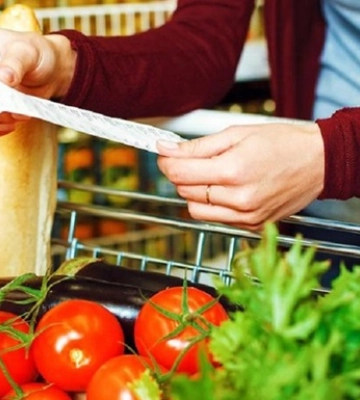 Ціни на продукти харчування суттєво зросли: проте в Закарпатті дешевіють цитрусові