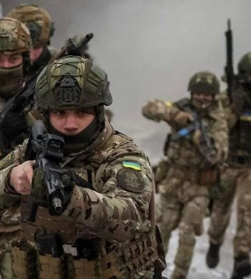 Росіяни просуваються на окремих ділянках: Міноборони про ситуацію у Бахмуті