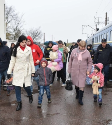 На Житомирщину прибув евакуаційний потяг з першою групою ВПО з прифронтової зони