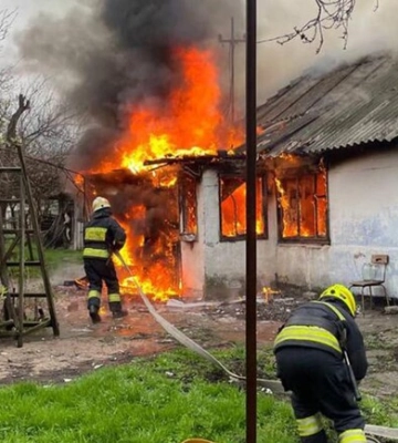 У Дніпрі на вулиці знайшли труп чоловіка (18+)
