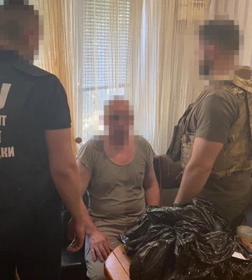 &quot;Зливав&quot; позиції ЗСУ своєму сину-військовослужбовцю РФ: за матеріалами СБУ 15 років тюрми отримав колаборант