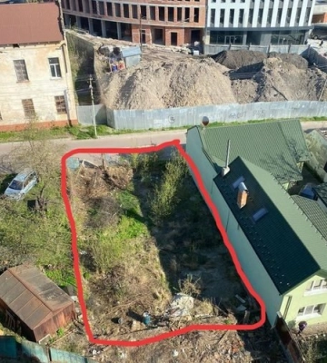 У Львові демонтували незаконний самобуд на вулиці Уманській