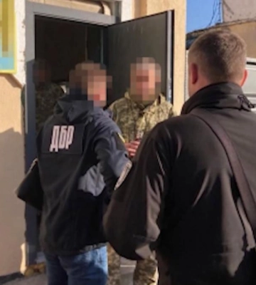 На Рівненщині викрили схему фіктивних виплат військовим (ВІДЕО)
