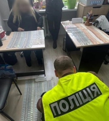 На Хмельнитчине за подделку справок задержали группу врачей