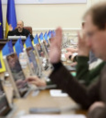 Раненым украинским бойцам станет проще выехать на лечение за границу - Шмыгаль