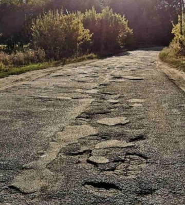 У Полтаві зареєстрували петицію щодо ремонту дороги сполученням «Гожули-Біологічне», яка має суцільні вибоїни. Об&#039;їхати їх не&amp;hellip;